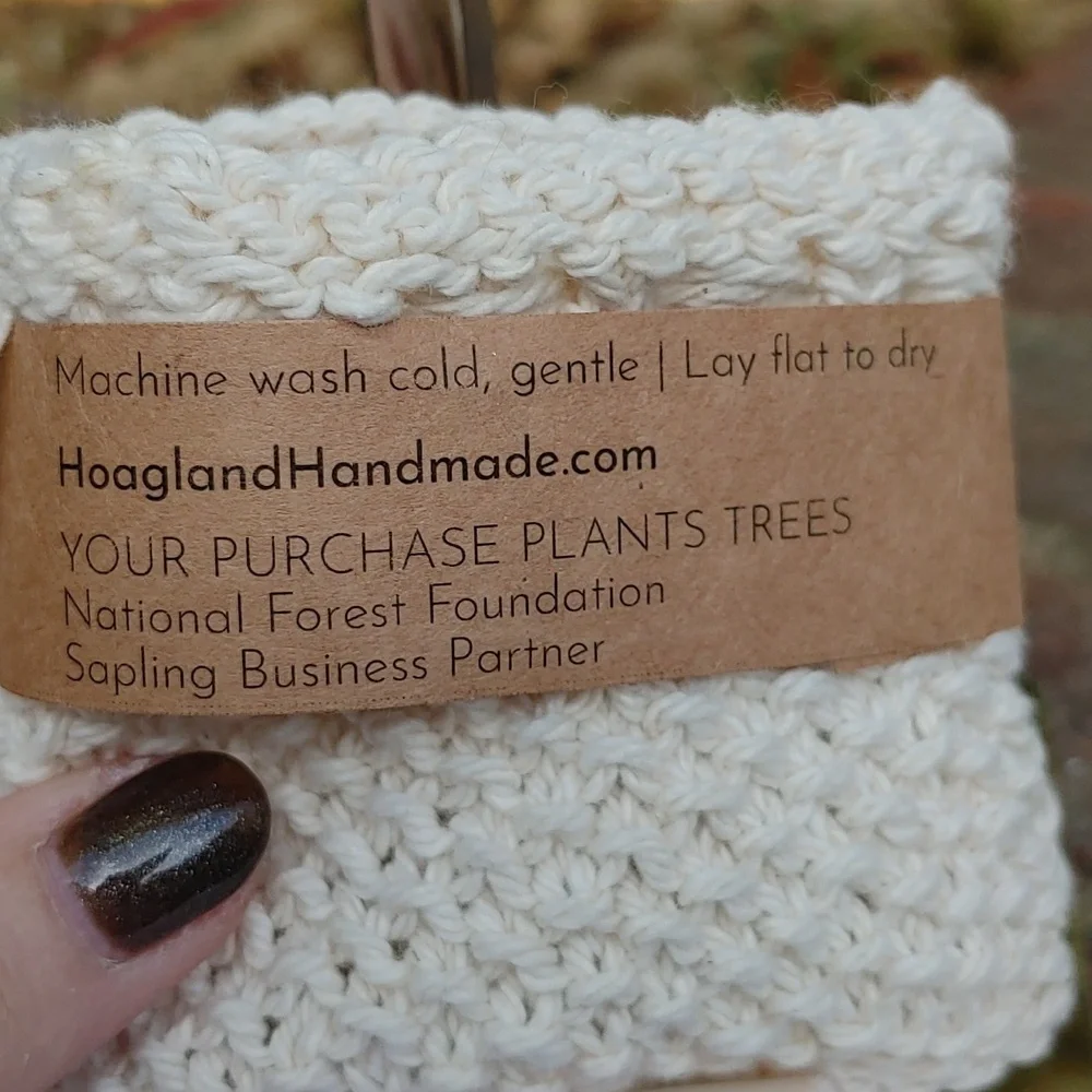 Virginia Soaps & Scents Fresh Cut Roses with Crocheted Soap Holder